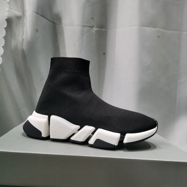 

with box speed runner shoes sneakers trainer casual shoes men women black white 2.0 luxury sock sneaker