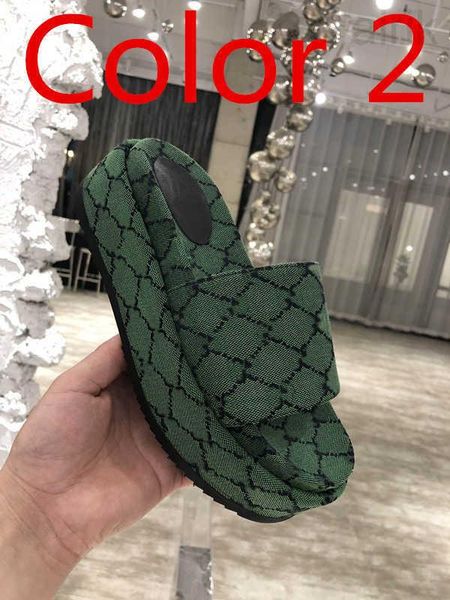 

2021 beach thick bottom cartoon slippers fashion summer outdoor platform alphabet lady sandals leather high heel designer women s avr, Black