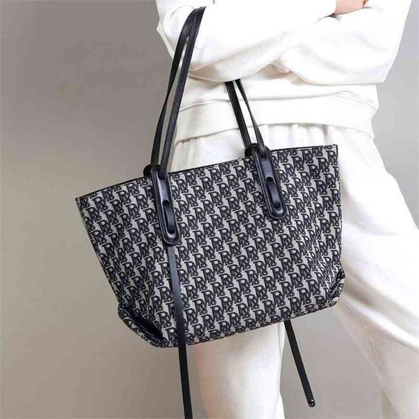 

handbag new style spring and summer bag versatile sling one shoulder popular large capacity checkered tote s