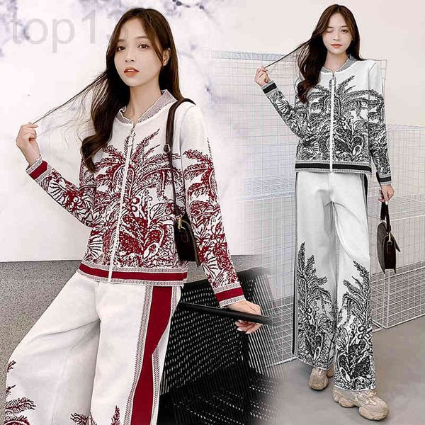 

women's tracksuits designer 2021 autumn and winter new knitted cardigan sweater fashion temperament coconut broad leg pants two piece s, Gray