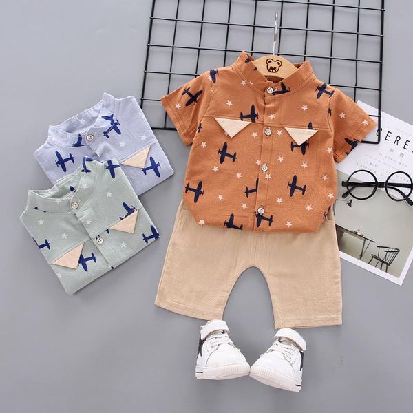 Conjuntos de ropa de moda para niño, lindo pequeño avión, camiseta informal de manga corta con dibujos animados para niños, pantalones cortos, traje, ropa de 2 piezas