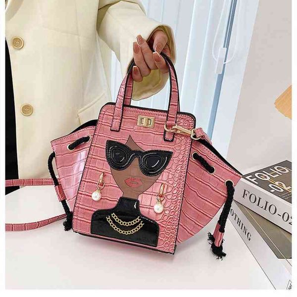 

2022 summer new women's bag trend lao foye glass hand carrying msenger stone pearl rivet shoulder designer bags