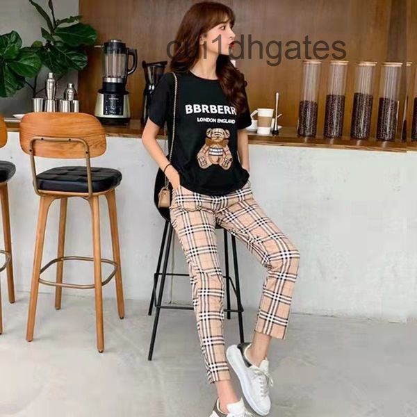 

2022 designer b br t shirt summer 2022 new fashion casual short sleeved trousers cartoon bear korean version versatile slim and age reducing, White