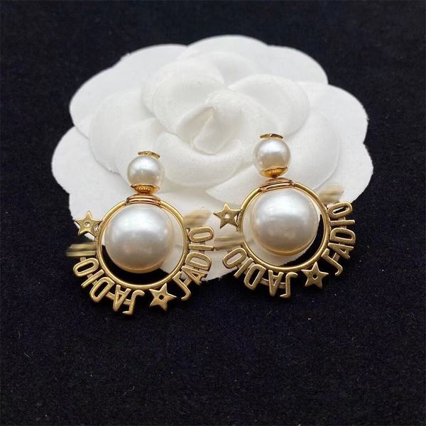 

84% off factory storenew size pearl silver needle family female pearl earrings, Golden