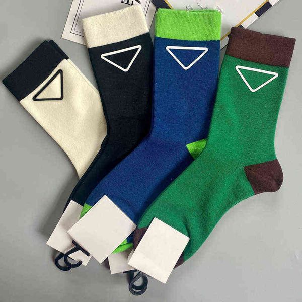 

womens socks pure cotton classic triangular leather design mens autumn and winter academic style couple medium sock average code, Black;white