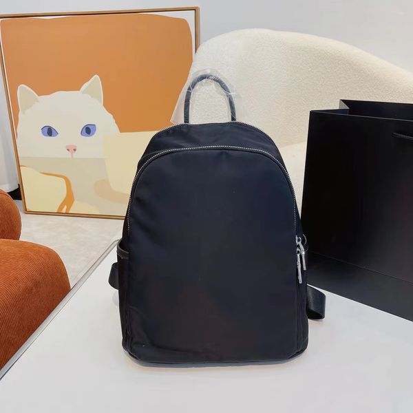 

new men and women with the same backpack fashion casual boutique backpack
