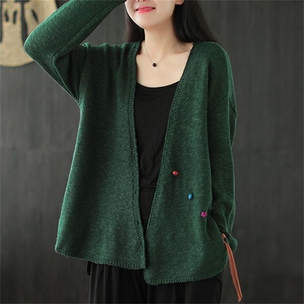 

johnature autumn retro plate buckle v-neck long sleeve knitwear sweaters loose leisure all-match fashion women sweater 201225, White;black