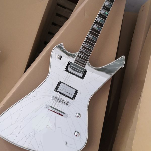 

6 strings broken style electric guitar with rosewood fretboard