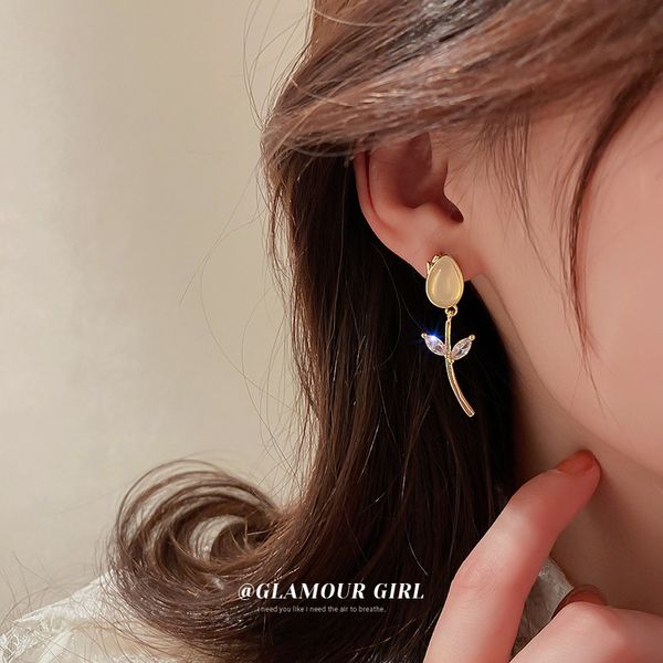 

real gold electroplated silver needle opal tulip flower earrings design diamond-embedded light luxury earrings high-grade eardrop, Golden