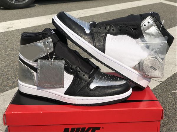 

2022 authentic 1 high og wmns silver toe basketball shoes men women black metallic white trainers zapatos sneakers with original box us 5-13