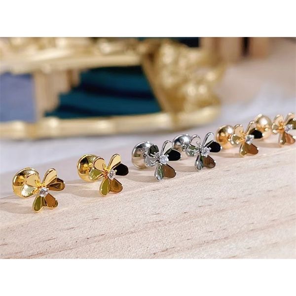 

high qulity classic sale 2022 trend brand jewelry earrings luxury for women beach flowers zircon design summer ear stud pins, Golden