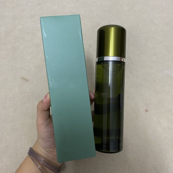 

stock the treatment lotion 150ml essence la lotion pre-soin 300ml