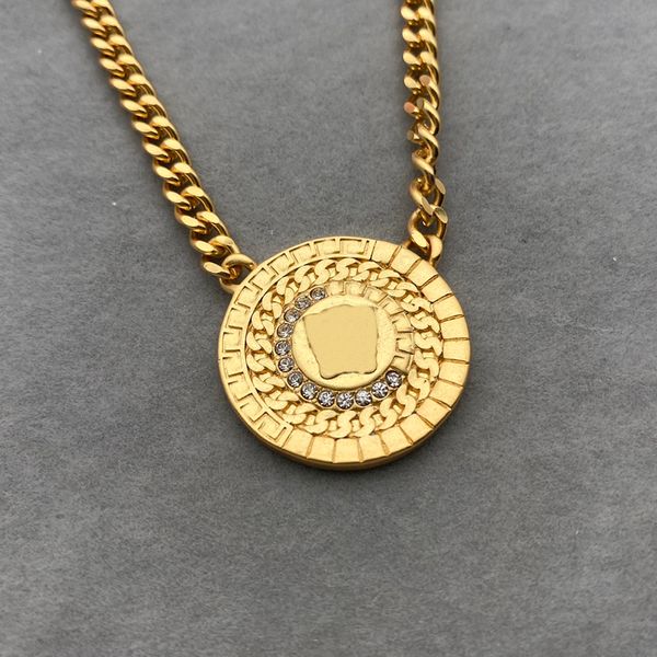 Collane con ciondolo in oro per uomo Designer di lusso Jewerlry Catene da donna Collana maglione Newklace Accessori per feste di nozze Nizza 22061403R