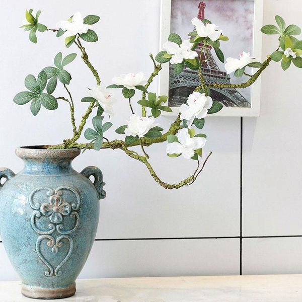 Ghirlande di fiori decorativi Ramo artificiale Fiori finti Azalee Schiuma di rattan Orchidea di seta per la decorazione della tavola di casa di nozze 90 cmDecorati