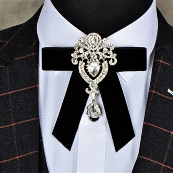 Luxus Diamant Krawatte Legierung Braut Bräutigam Kleid Bowtie Mode Retro Samt Fliegen 5 Farben Verkauf W220323