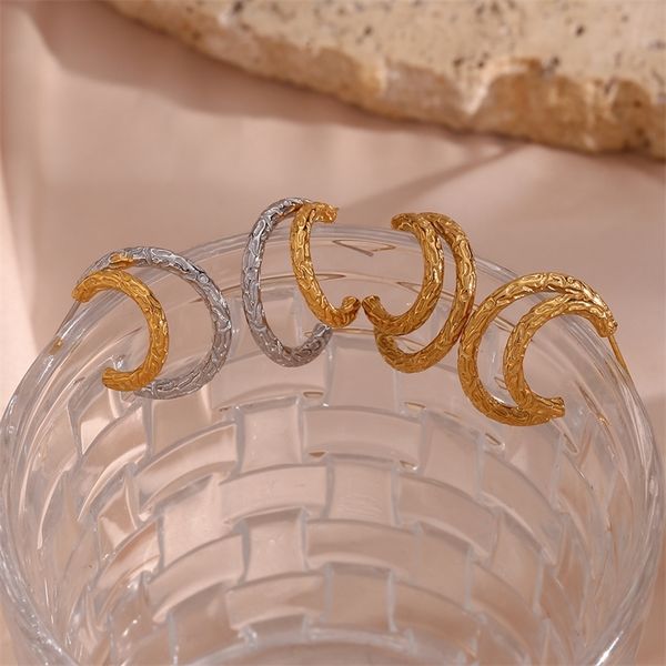 

charm 2022 new female waterproof jewelry irregular surface stainless steel 18k g, Golden
