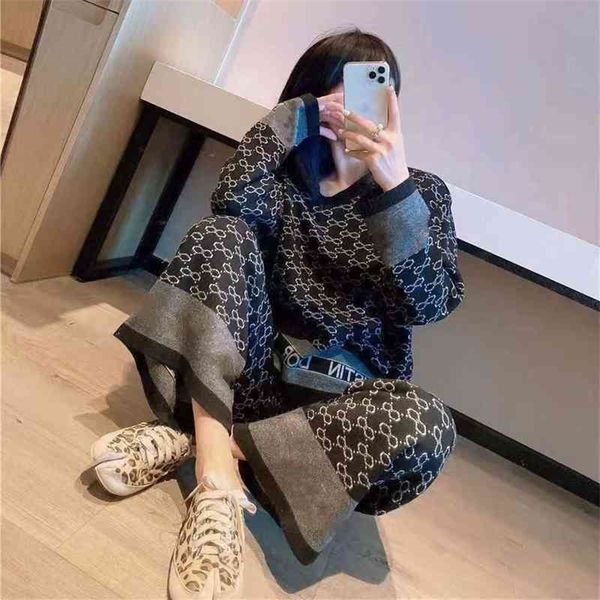 

2022 new special offer model net red temperament full print v-neck knitted sweater female spring and autumn horn wide leg pants fashion leis, White
