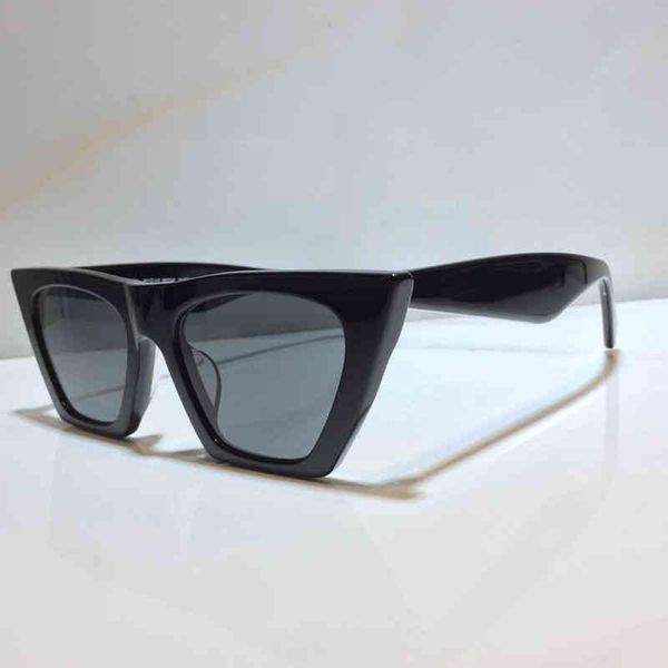 

sunglass for women summer cat ey style anti-ultraviolet retro shield lens plate square frame fashion eyeglass random box 41468, White;black