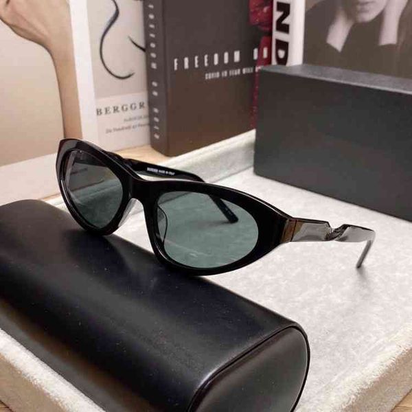 

b red individuality female twist leg sunglass classic square mens womens luxury brand designer sunglasses girl sunglasses, White;black