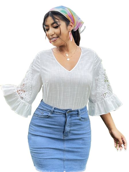 

plus contrast guipure lace flounce sleeve blouse j7kj#, Black