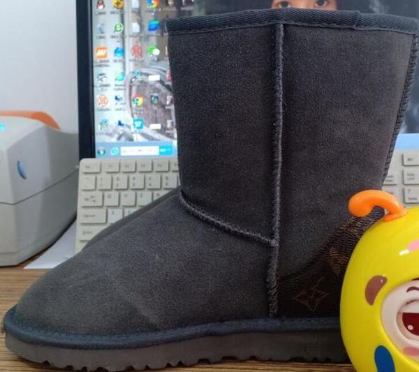 

genuine leather fashion l and u 5825 short middle women snow boots sheepskin fur keep warm boots with card dustbag tag women beautiful gifts, Black