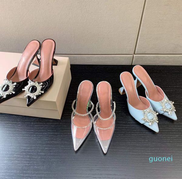 2022 Ciabatte decorative con fibbia girasole Ciabatte da 90 mm Scarpe da sera Tacco a calice Scarpe eleganti da donna con tacco da donna di lusso