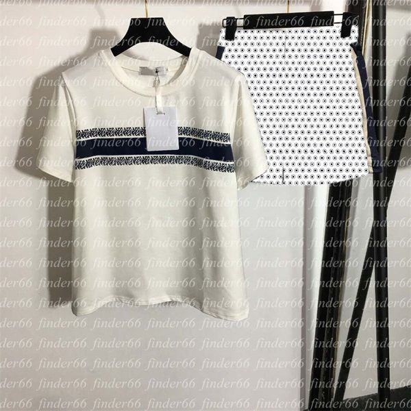 

women's two piece pants set with loose letter t shirt vest mini pleated short set streetwear fashion blouse 22ss new outfit, White