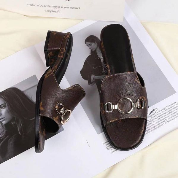 

2022 famous brand classic luxury women's chunky heel sandals designer fashion summer shoes for women elling paris casual loafers for gi, Black