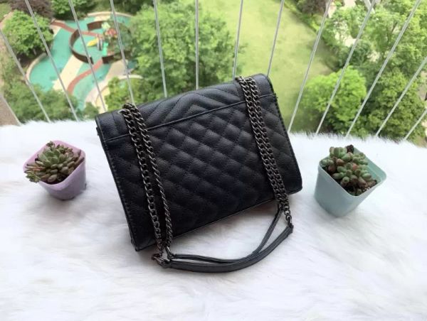 

2021 new luxury designer bag women's silver chain cross-body pu leather hand-held clamshell cross-body fashion women