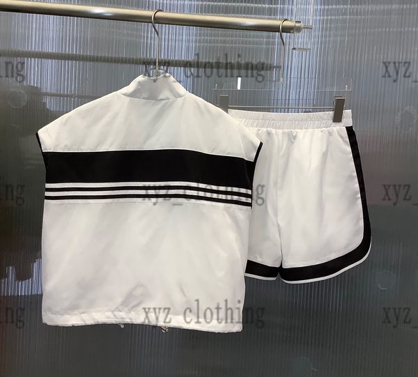 

designer white girls sports t shirts vest jacket with shorts design 22ss summer womens t-shirts small turtleneck short t-shirt high-end fem