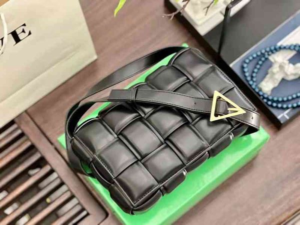 

original edition venetass's luxury bottegas'ss handbags spring woven 2022 summer trend tofu bags net red leisure pillow