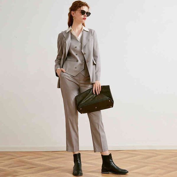 

women's two piece pants same style in the simple fashion suit women's pants vest three piece early spring and coat, White