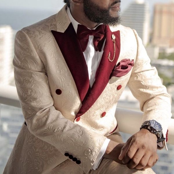 Smoking de casamento marfim, terno formal masculino, ajuste fino, golas cor de vinho, ternos masculinos sob medida, roupa de noivo, blazer para baile de formatura, jaqueta e calça com laço