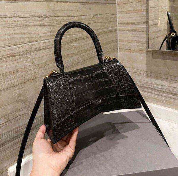 

2022 lady shopping bags fashion handbags women totes shoulder cross body half moon luxury genuine leather classic retro sa9z