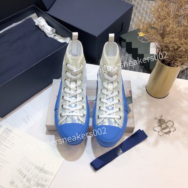 

2022 new arrival fashion boots men womens casual shoe sneakers genuine leather bee embroidered red green yr210410, Black