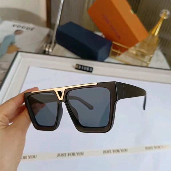 

Fashion Classic Design Polarized Luxury Sunglasses Men Ladies Sunglasses UV400 Glasses Polaroid Lens 31008 with Case