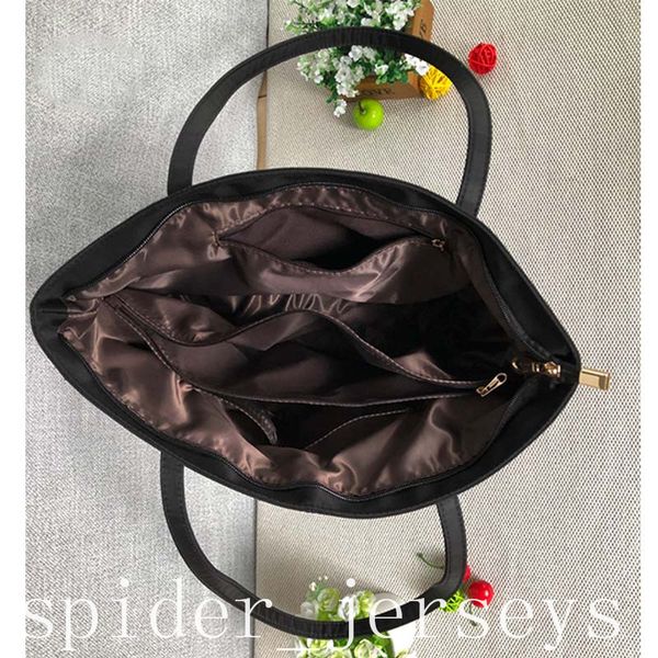 

women's bag 2021 new high-end sense niche caramel small square bag messenger bags 5626, Black;red