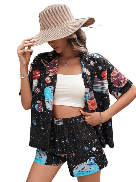 

planet print drop shoulder blouse & shorts e45v#, White