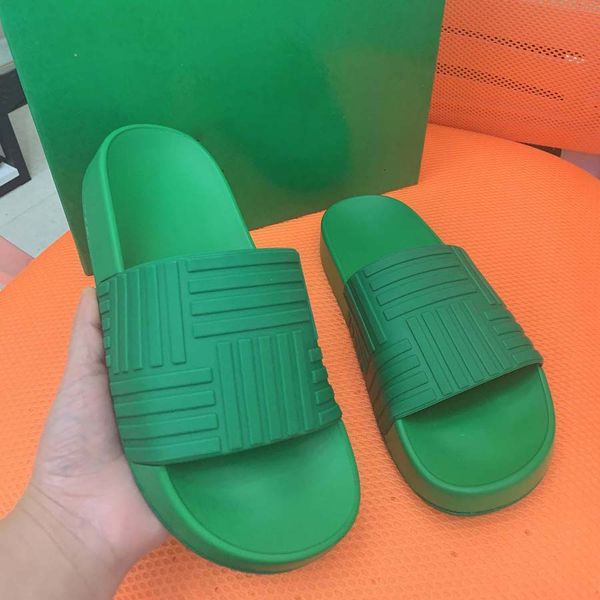 

luxury brand sandals designer slippers slides floral brocade genuine leather flip flops women shoes 01, Black