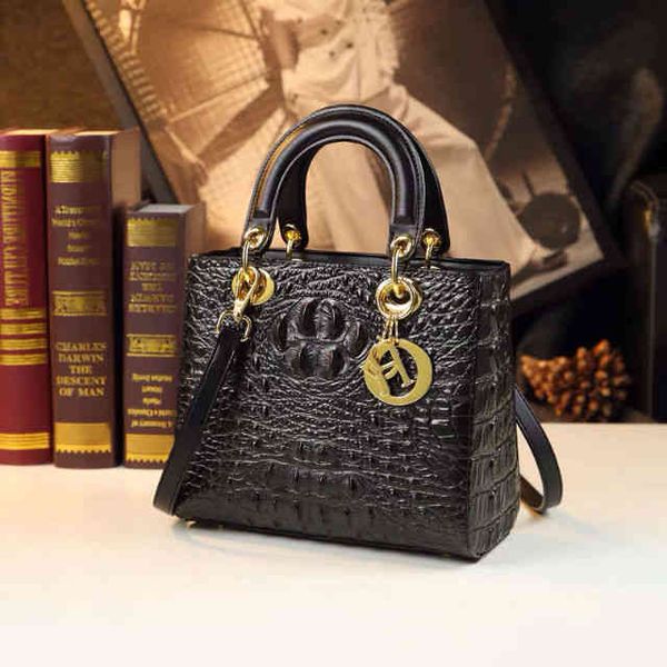 

princess diana bags women 2022 new layer cow leather fashion niche leather crocodile single shoulder bag messenger handbag