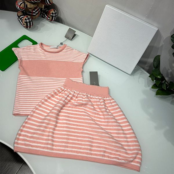

2022 fashion designer girls sets high-end summer children's new short-sleeved striped letter knit round collar jacker half skirt exquis, White