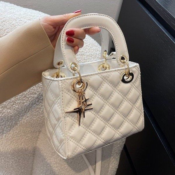 

designer bags spring embroidered women's handbag simple style01