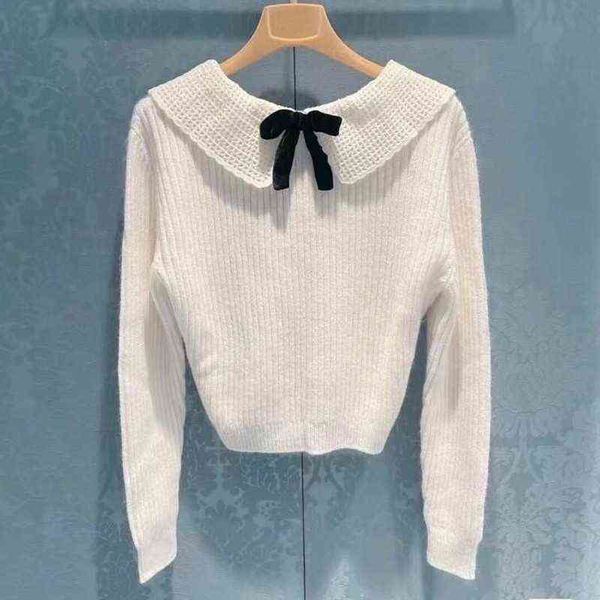 

autumn and winter new sweater female french sweet temperament doll neck deep v pullover white, White;black
