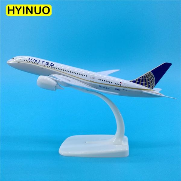 

20cm 1/400 collectible boeing 787 united airlines airplane model toys aircraft diecast plastic alloy plane gifts for kids lj200930319g