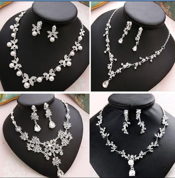 Colares pendentes Jóias femininas Conjuntos de jóias femininas Brincos de colar coreano de casamento de 2 peças Acessórios de vestido de diamante Pearl Acessório