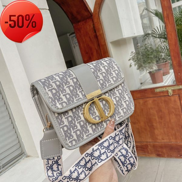 

luxury designernew niche foreign style wide strap women's 2022 new fashion pu single shoulder messenger trend small square bag