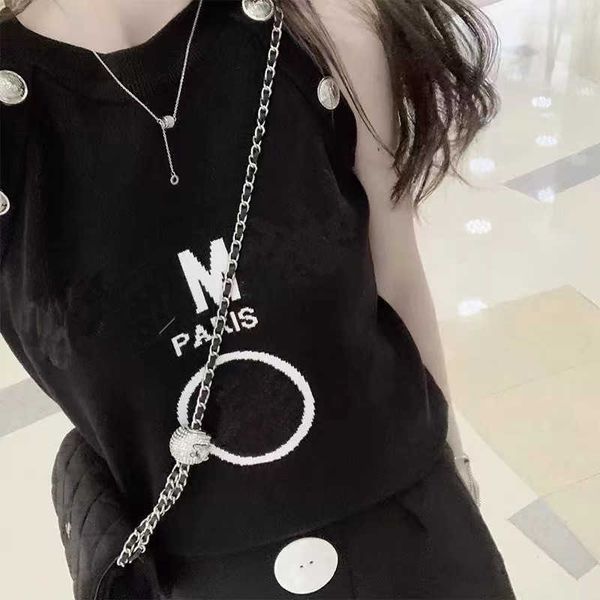 

2022 women knit tees designer vest camisole shirt letter print with button tanks sleeveless sweater trendy black petite crew neck, White