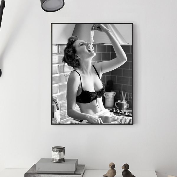 Moderna donna sexy ritratto arte stampa su tela ragazza impertinente poster nordico arte su tela bellezza immagine della parete pittura home bar decor