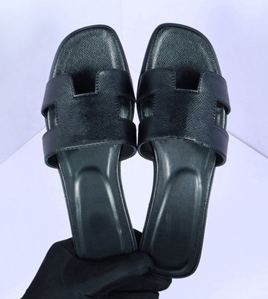 

slippers sandals slides female summer fashion outside wear 2022 new style net red flat bottom tourism beach a word leather sandals 03, Black