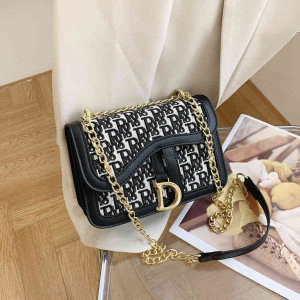 

2022 new designer handbags spring texture letter personality foreign style chain messenger women